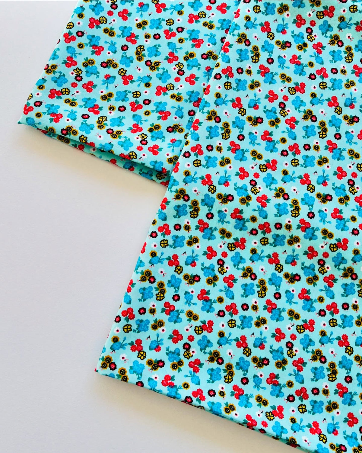 Aqua Mini Floral Printed Linen Fabric – Women’s Fall Unstitched Suit