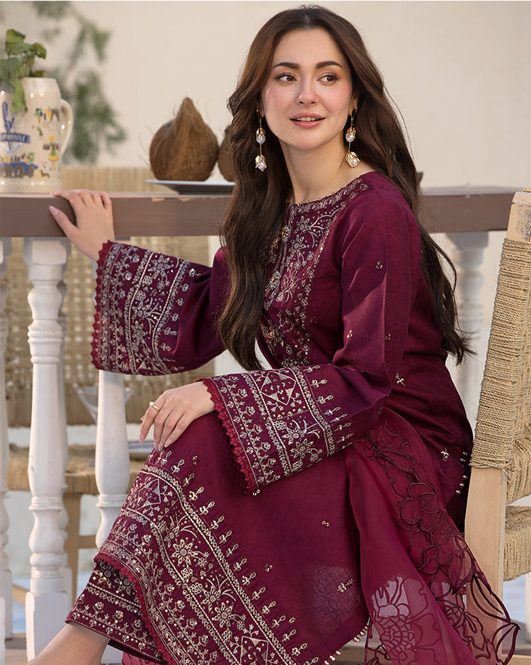 QALAMQAR-3PC LAWN EMBROIDERED SHIRT WITH ORGANZA EMBROIDERED DUPATTA AND EMB TROUSER-SZ-4532
