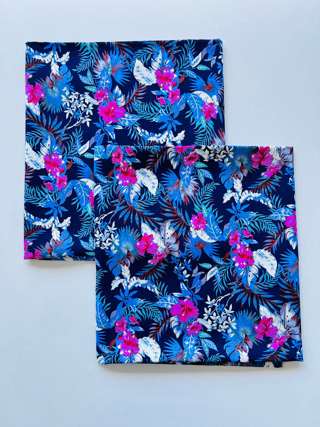 Title Navy blue Floral linen 2pc Printed Suit