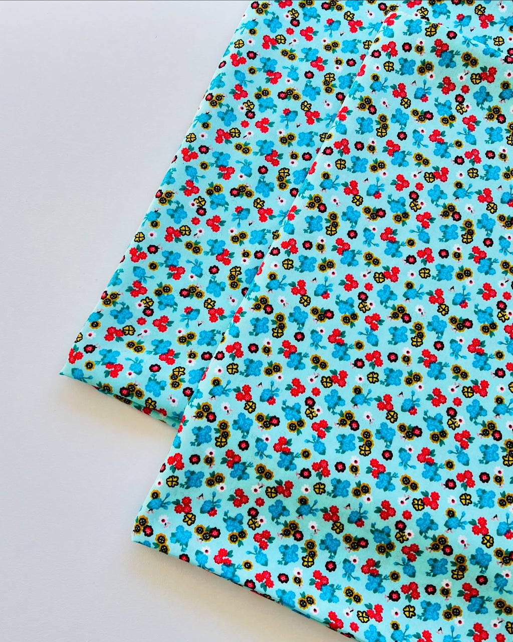 Aqua Mini Floral Printed Linen Fabric – Women’s Fall Unstitched Suit