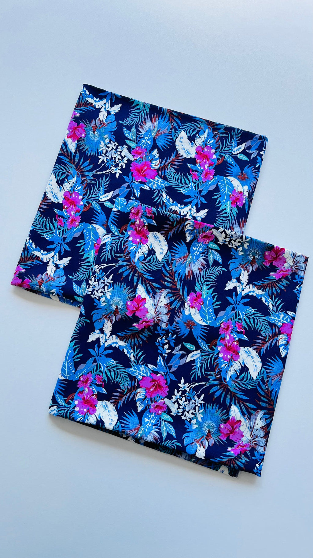 Title Navy blue Floral linen 2pc Printed Suit