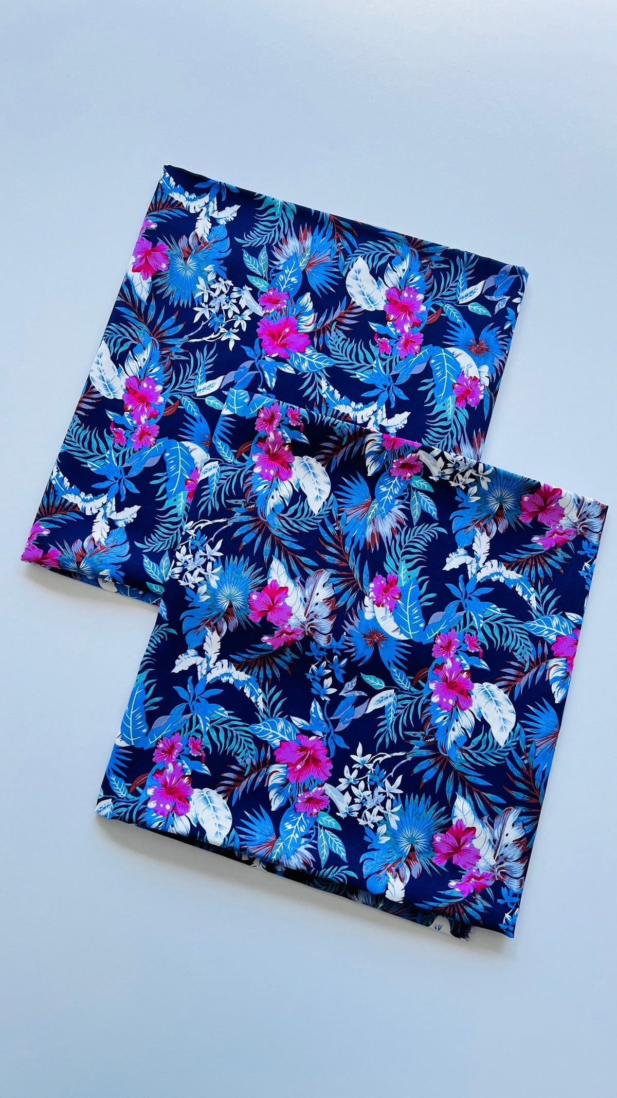 Title Navy blue Floral linen 2pc Printed Suit
