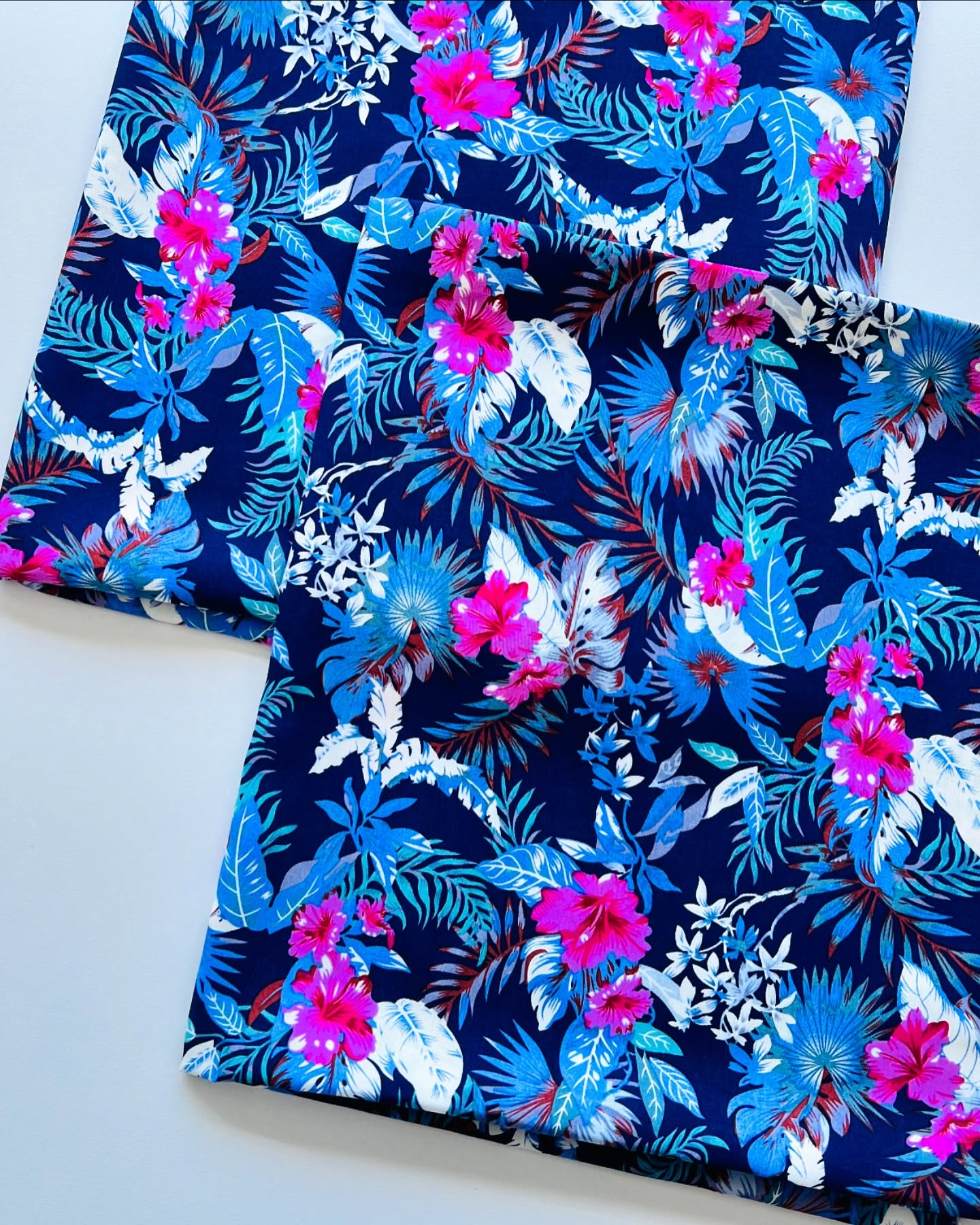 Navy Blue & Fuchsia Floral Printed Linen Fabric – 3.25 Yards Unstitched