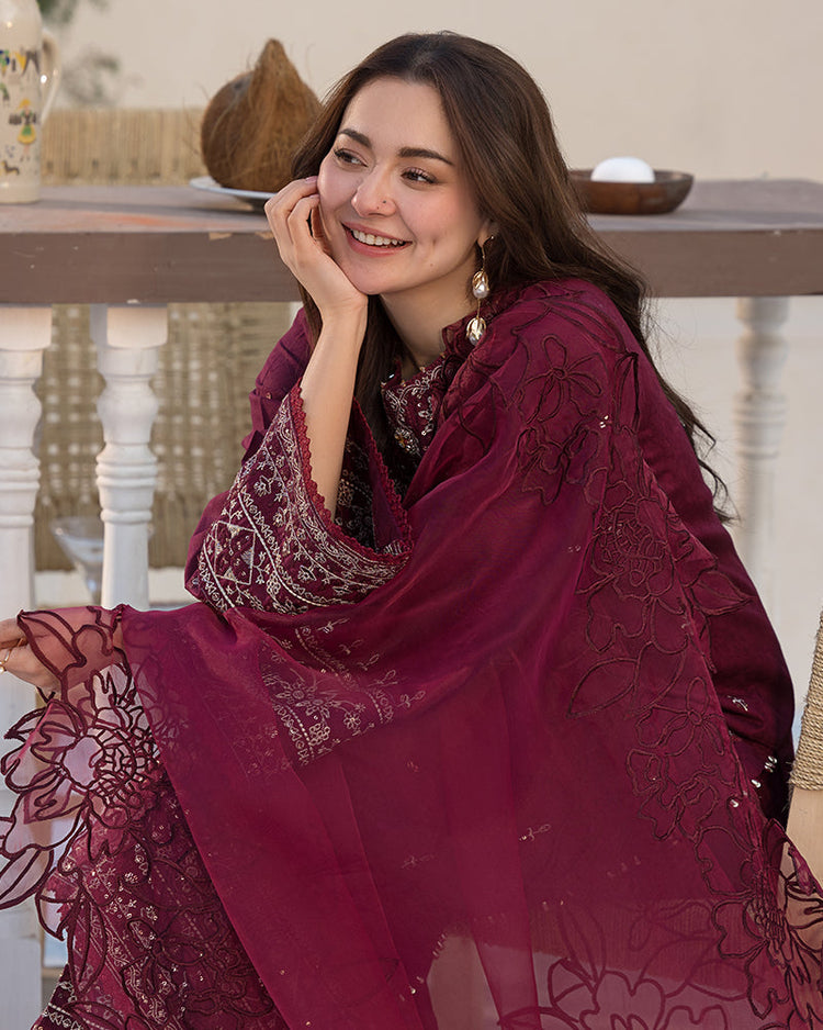 QALAMQAR-3PC LAWN EMBROIDERED SHIRT WITH ORGANZA EMBROIDERED DUPATTA AND EMB TROUSER-SZ-4532
